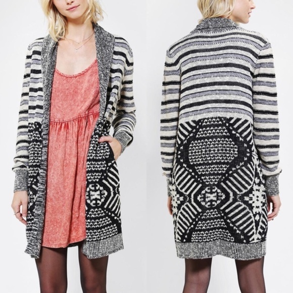 Urban Outfitters // Open Cardigan - Picture 1 of 5